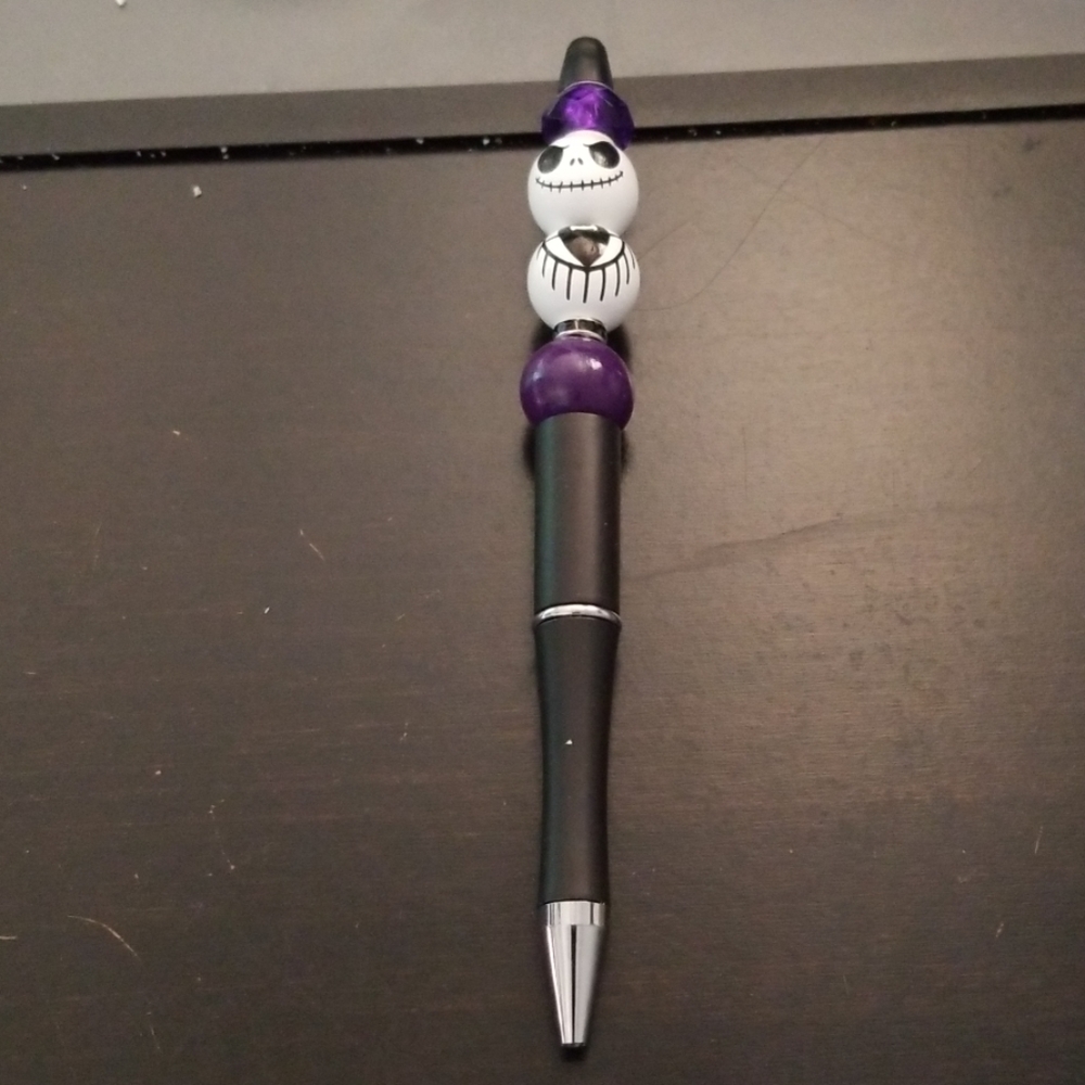 Beaded pen